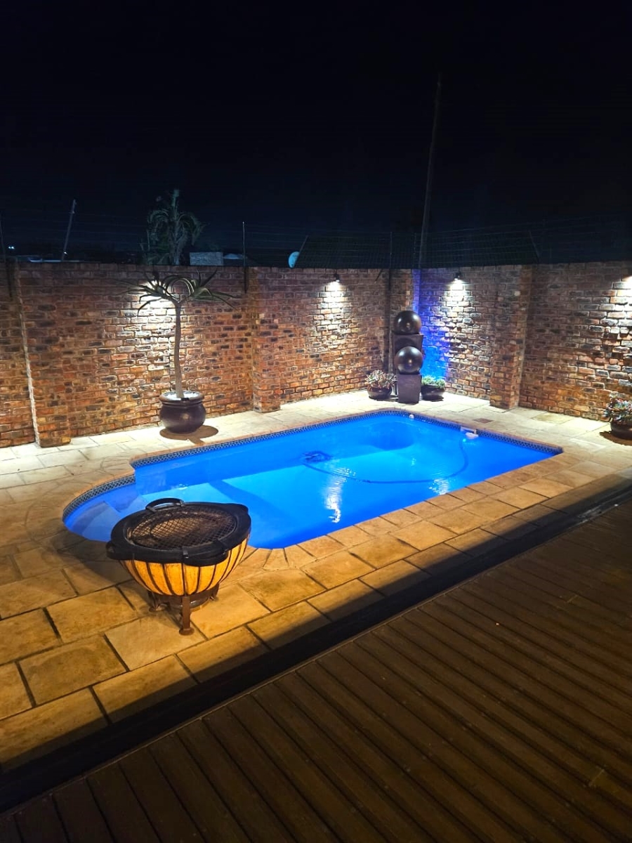 2 Bedroom Property for Sale in Strelitzia Park Eastern Cape